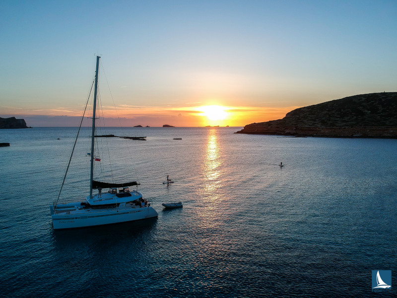 صور Lagoon 450 Sport 32