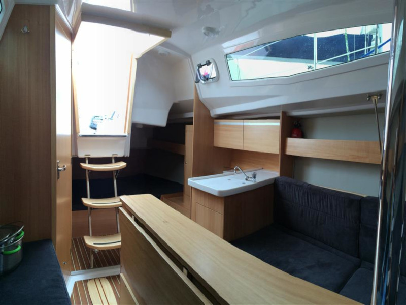 S/Y - Maxus 26 Prestige - 1 Cabins - Built 2018