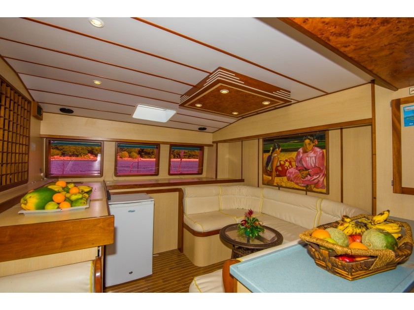 Cocktail  - Cabin G12 - Salon - Seychelles, Eden Island Marina
