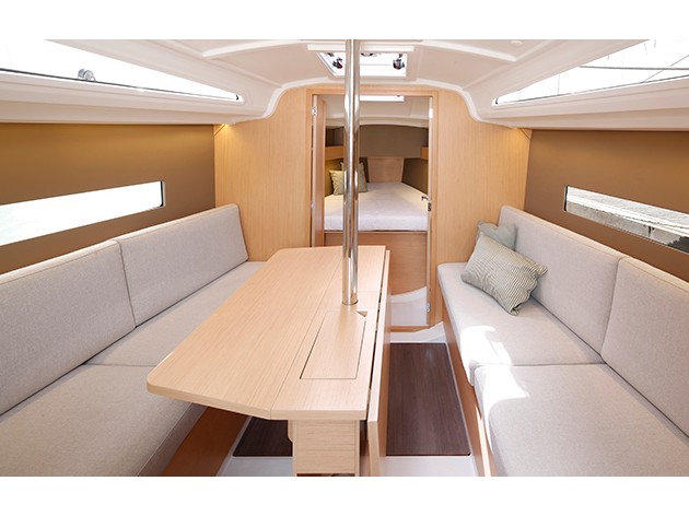 photo Oceanis 30.1 8