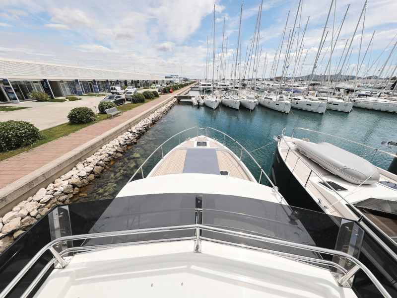 фото Futura 40 Grand Horizon 21