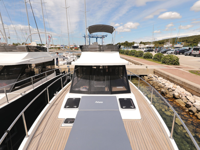 фото Futura 40 Grand Horizon 47
