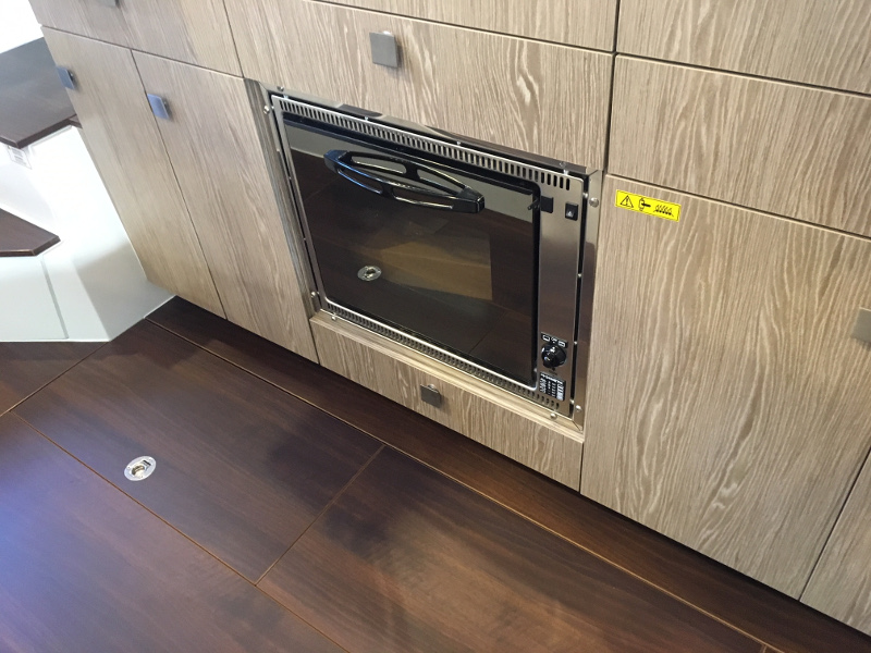 صور Sealine C330 9