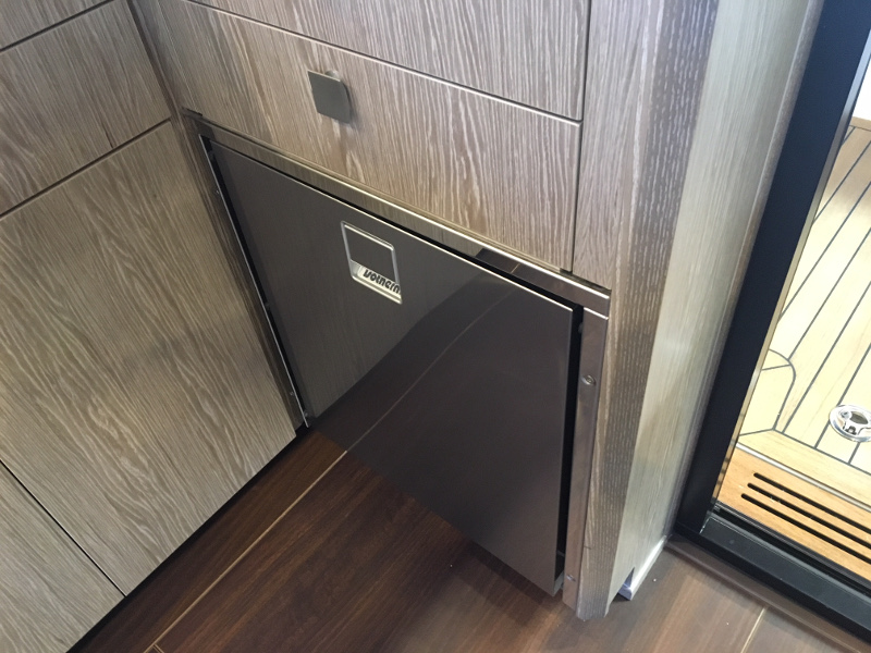 صور Sealine C330 15