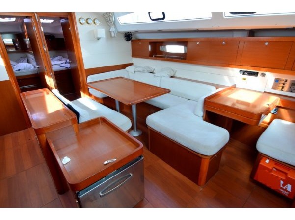 foto Oceanis 50 2