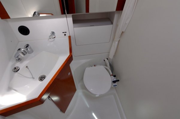 foto Oceanis 50 11