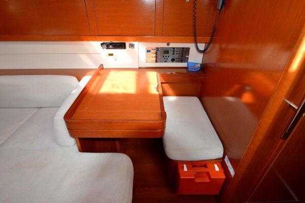foto Oceanis 50 14