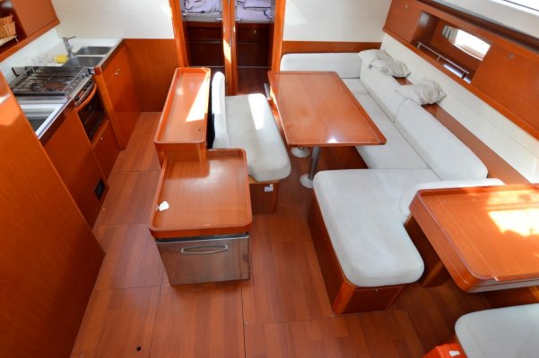 foto Oceanis 50 17