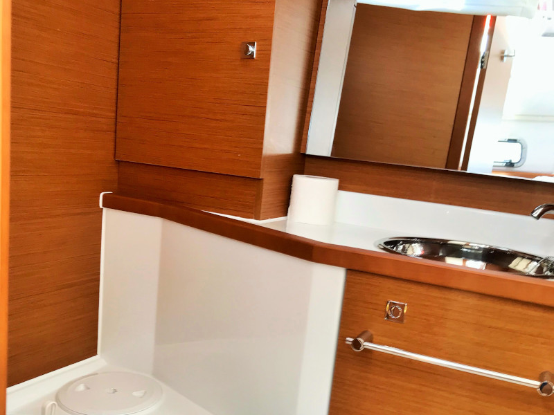 photo Sun Odyssey 389 13