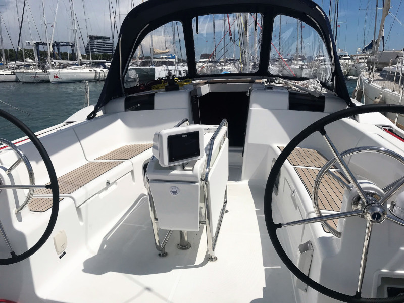 foto Sun Odyssey 449 4