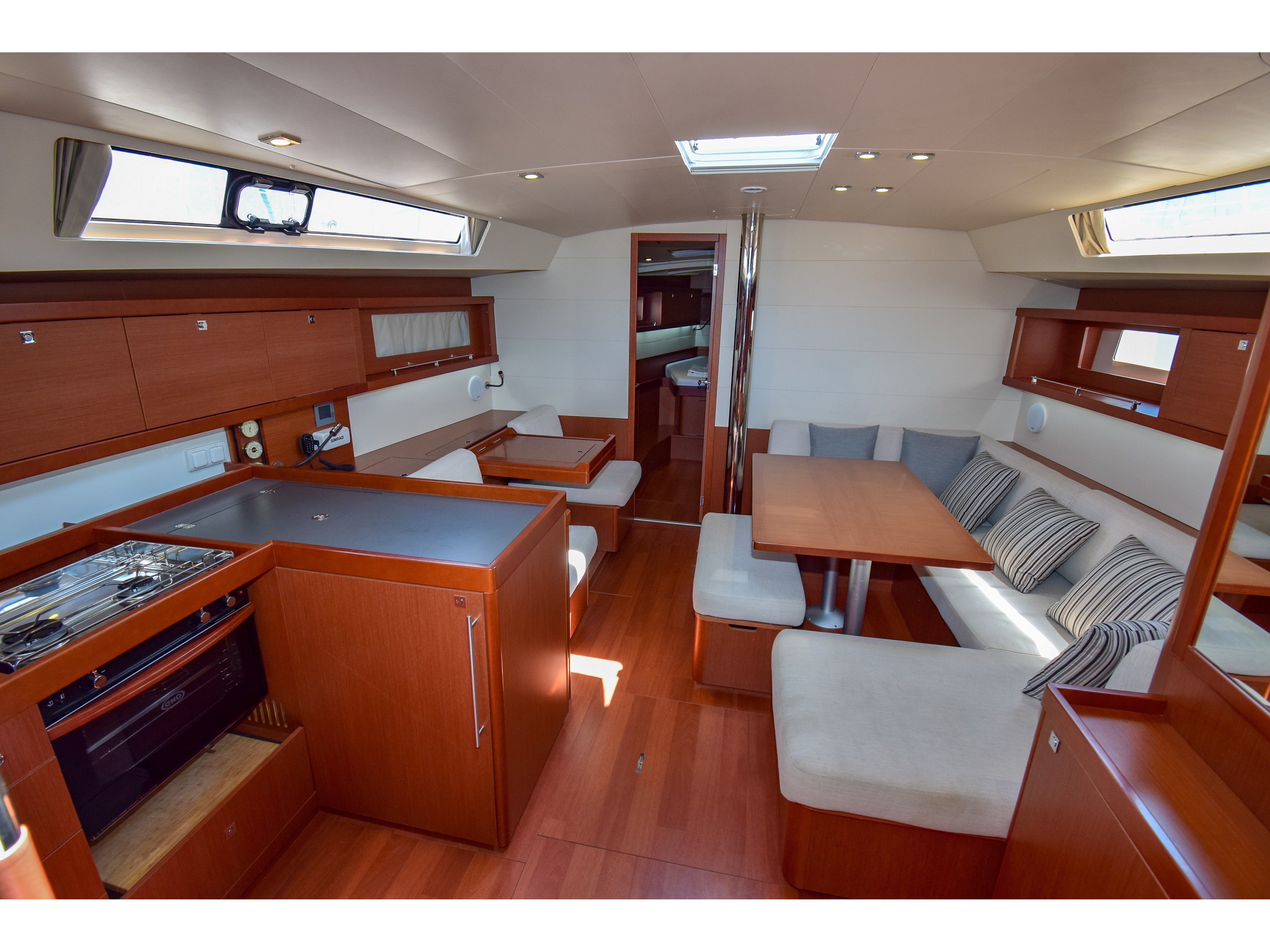 foto Oceanis 45 2