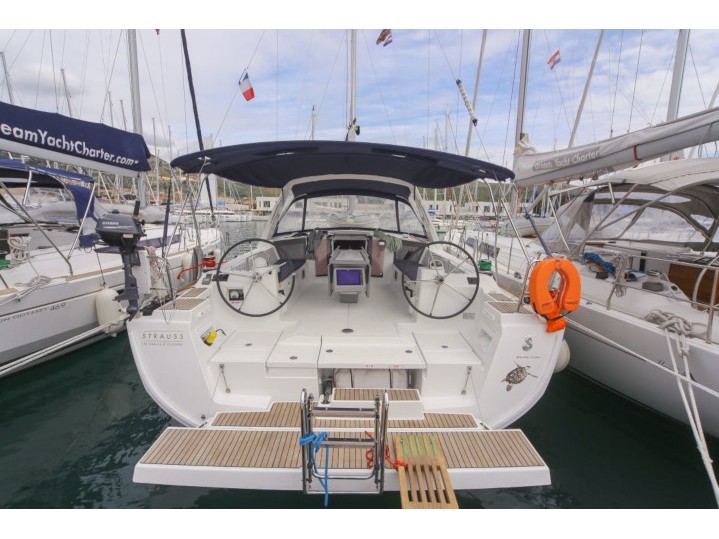 照片 Oceanis 45 19