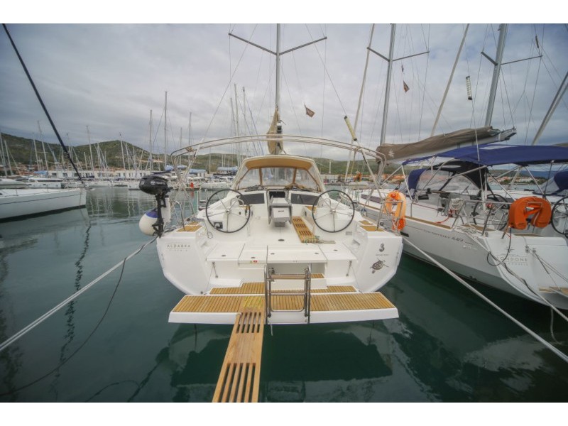 Oceanis 48