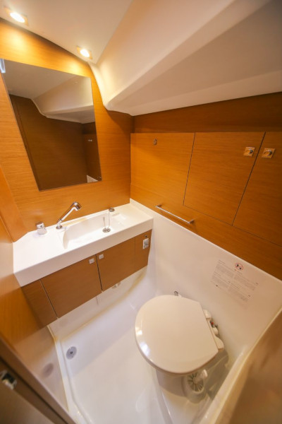 photo Sun Odyssey 519 17