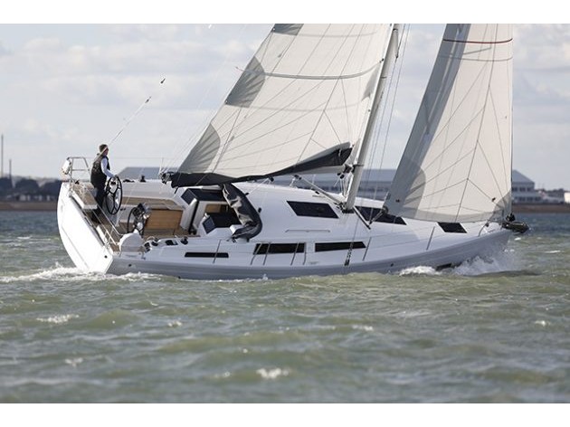 Hanse 388