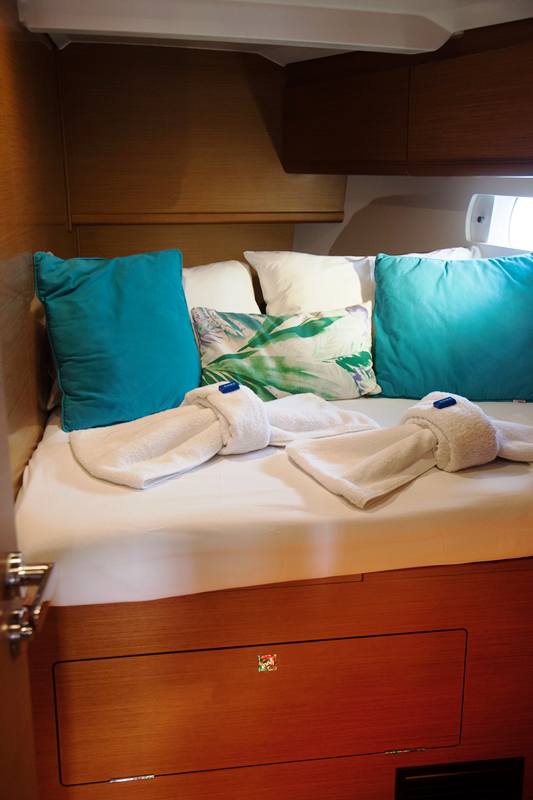 Sun Odyssey 519 -  5 cabs, Mpenitses