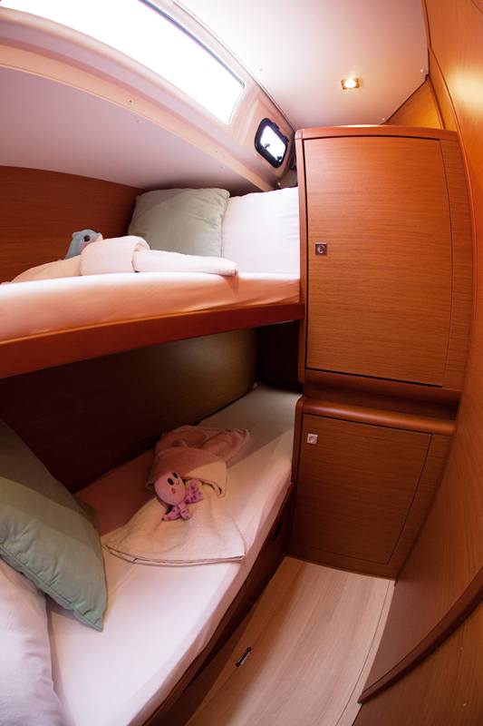 Sun Odyssey 519 -  5 cabs, Mpenitses