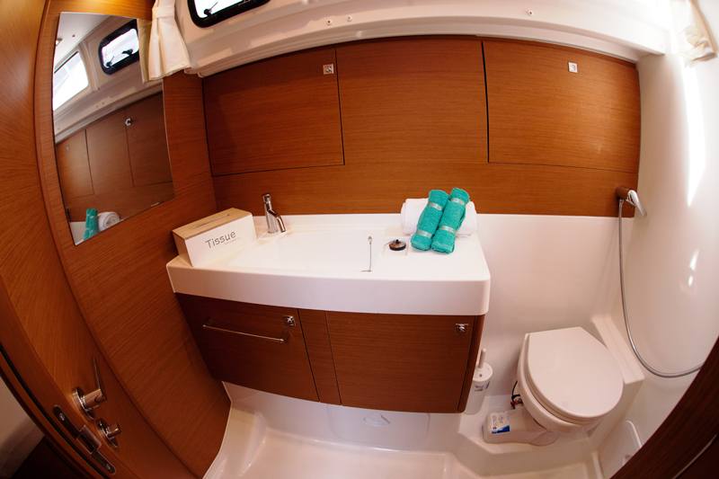 Sun Odyssey 519 -  5 cabs, Mpenitses