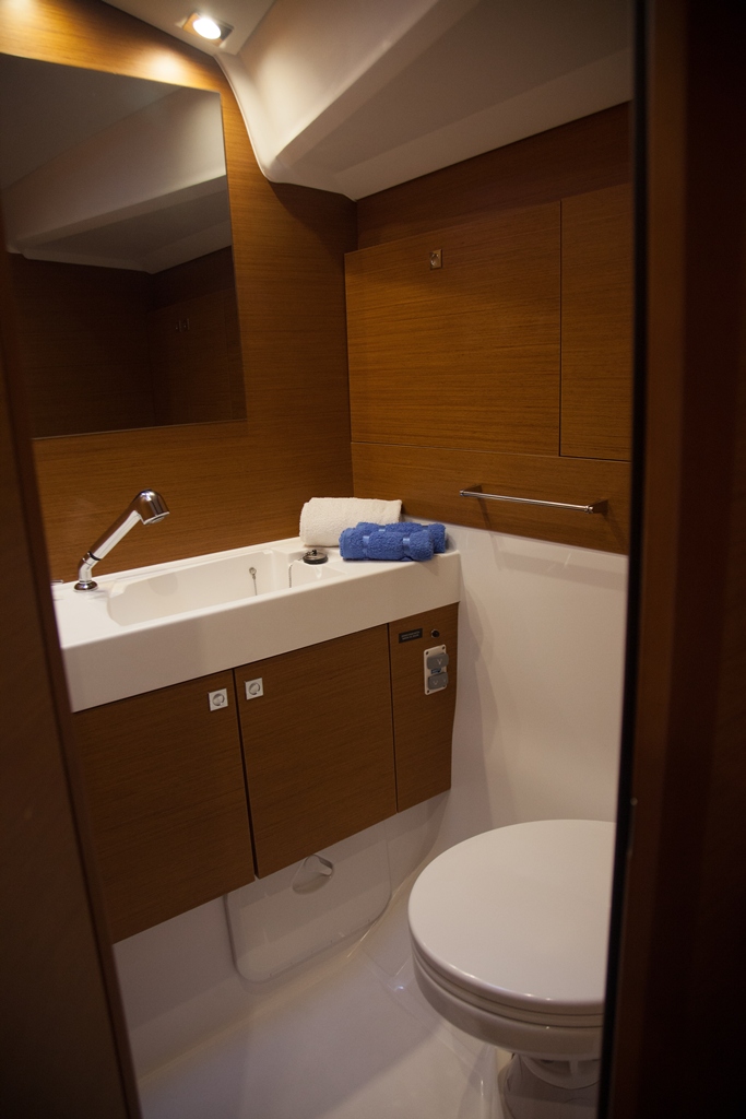 Sun Odyssey 519 -  5 cabs, Mpenitses