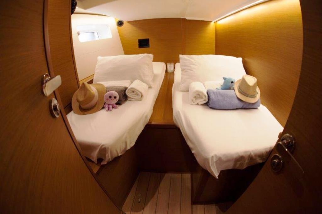 Jeanneau 54, Kallithea