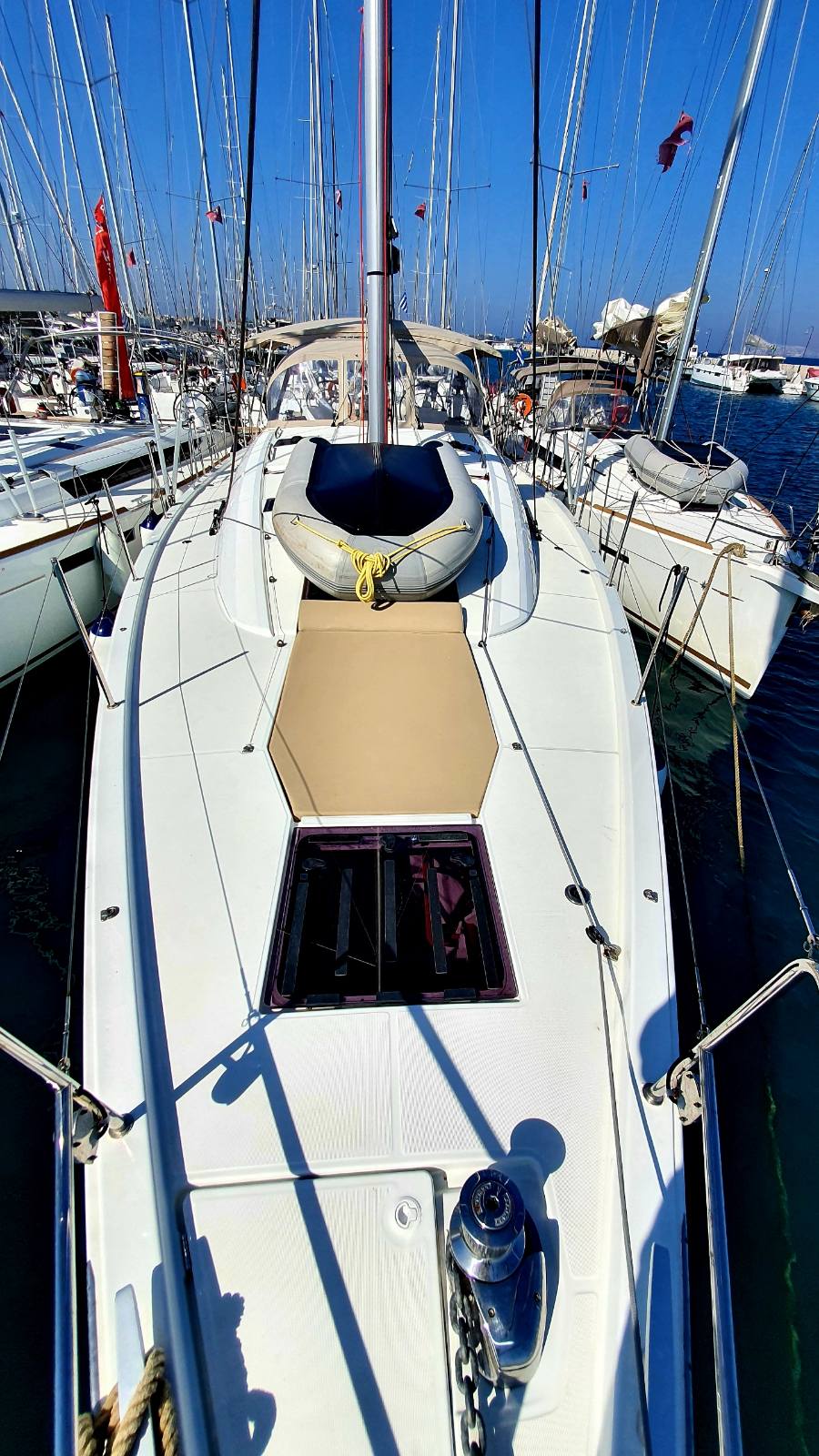 Yacht image 9