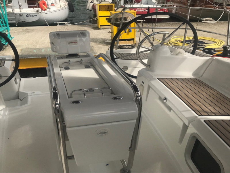 foto Sun Odyssey 379 2