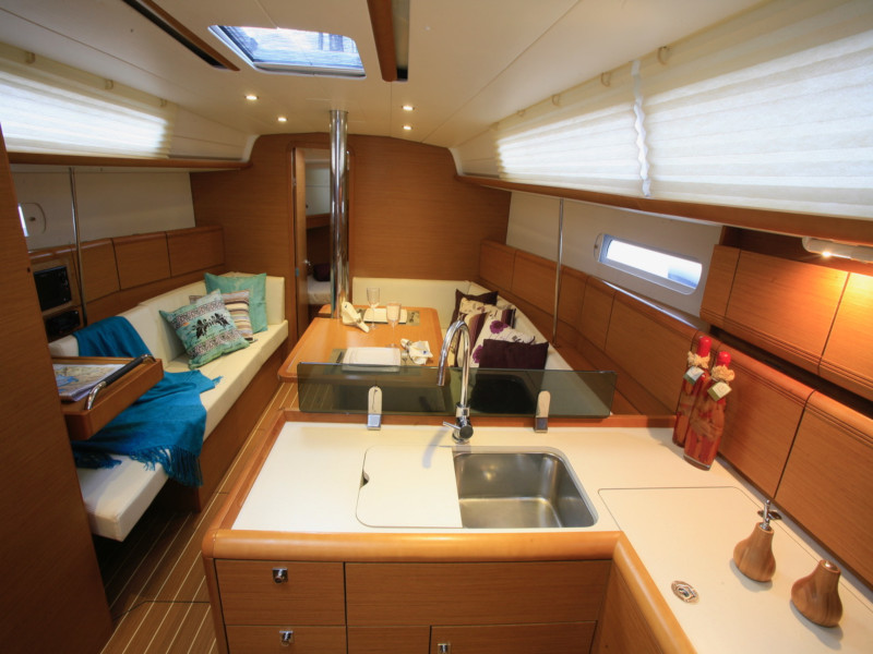 foto Sun Odyssey 379 9