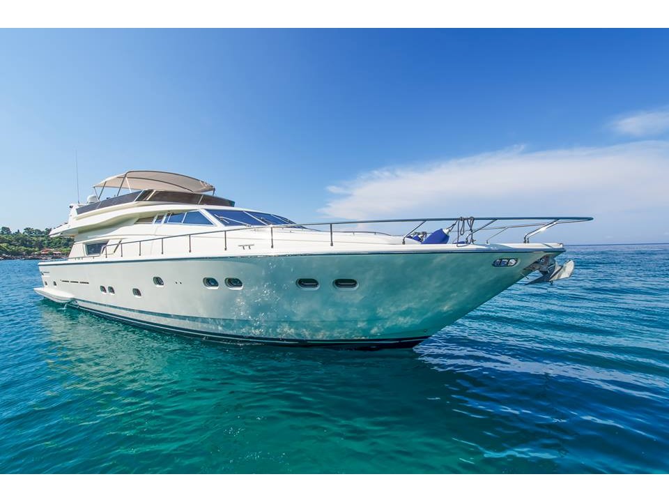 фото Ferretti 75 1