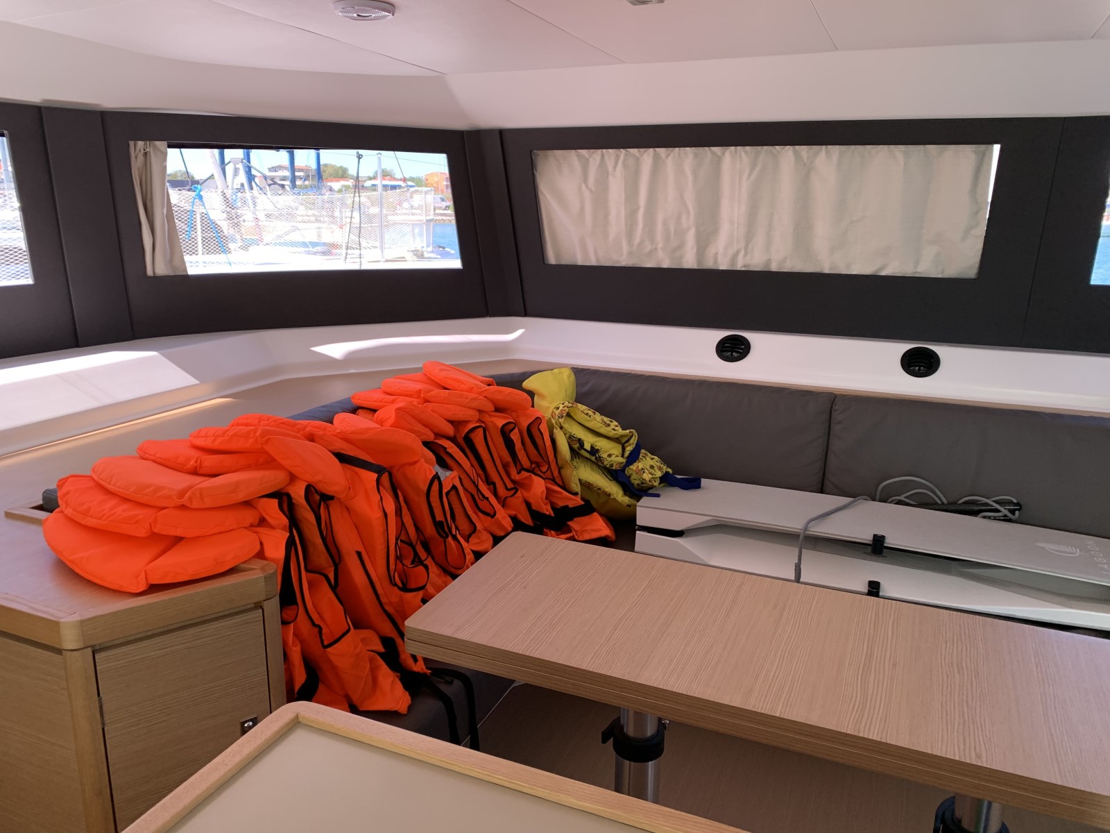 照片 Dufour Catamaran 48 8