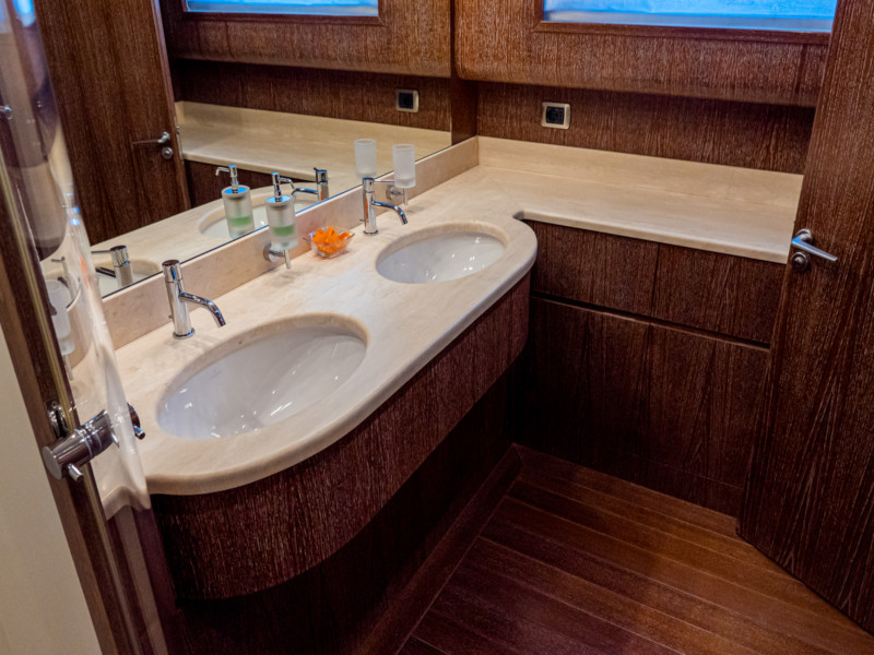 фото Akhir 85 40