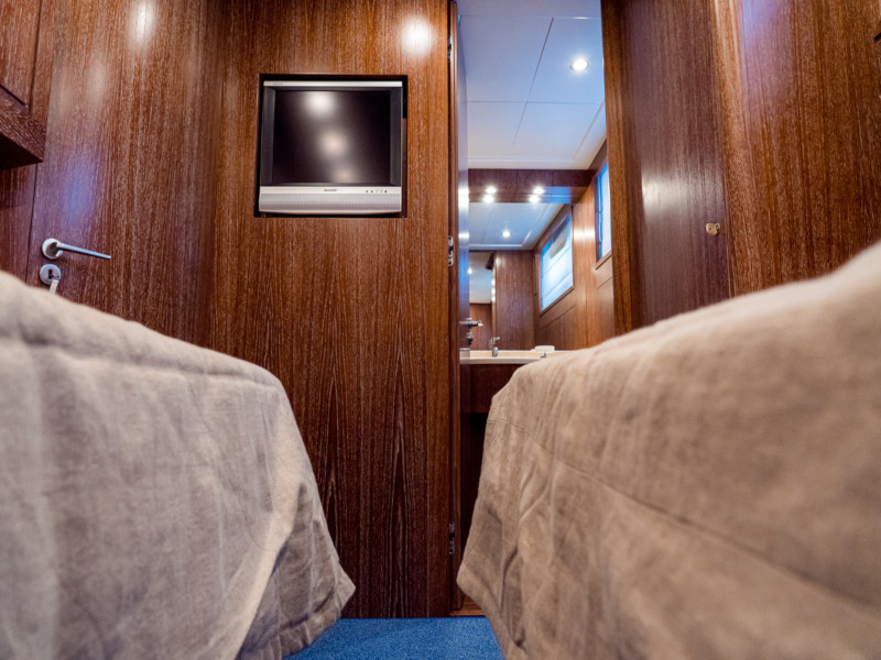 фото Akhir 85 43