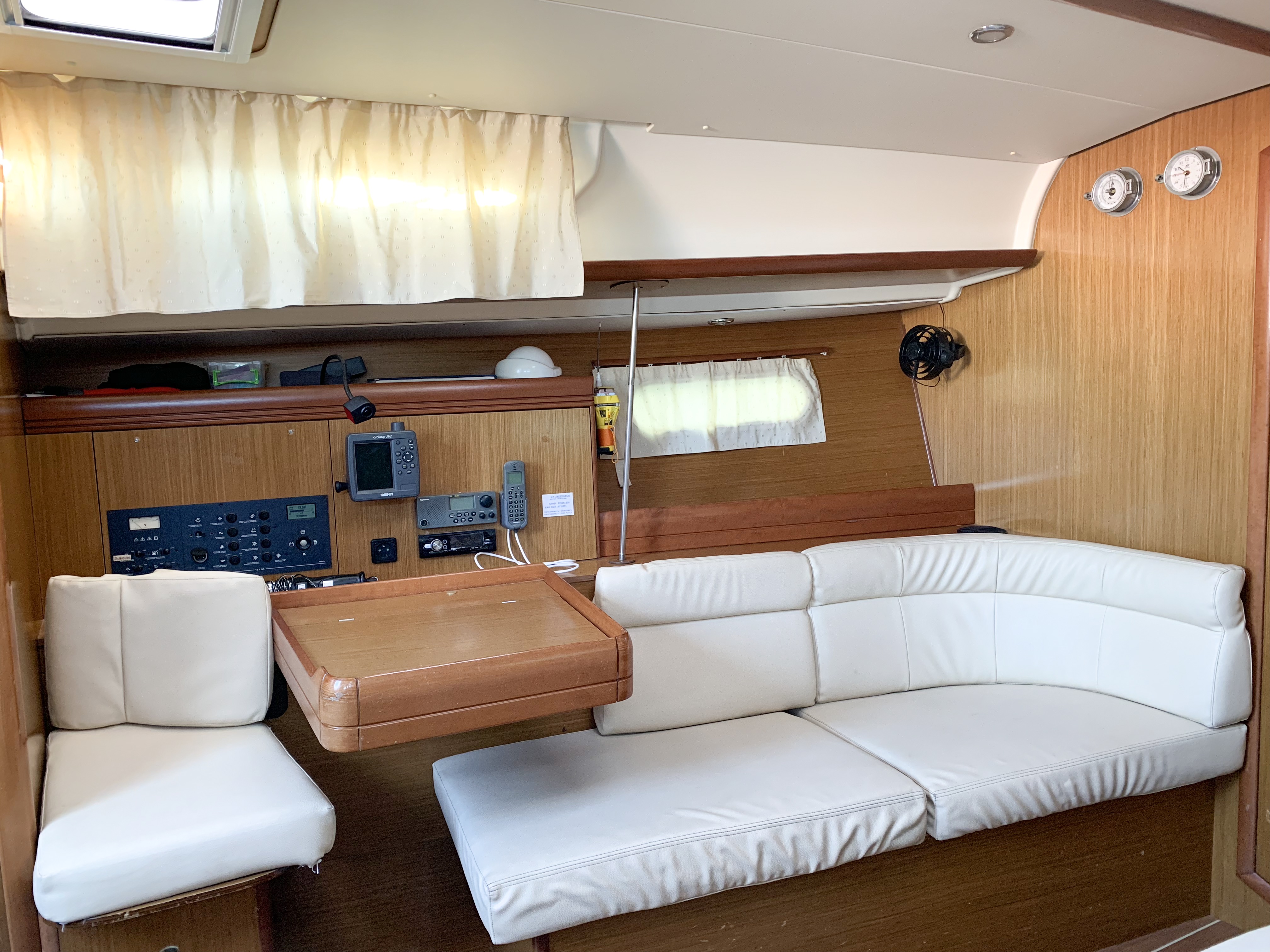 صور Sun Odyssey 42 i 7