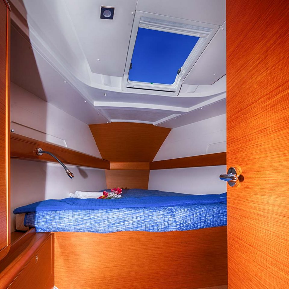 صور Sun Odyssey 409 13