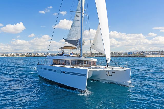 foto Lagoon 450  Flybridge 18