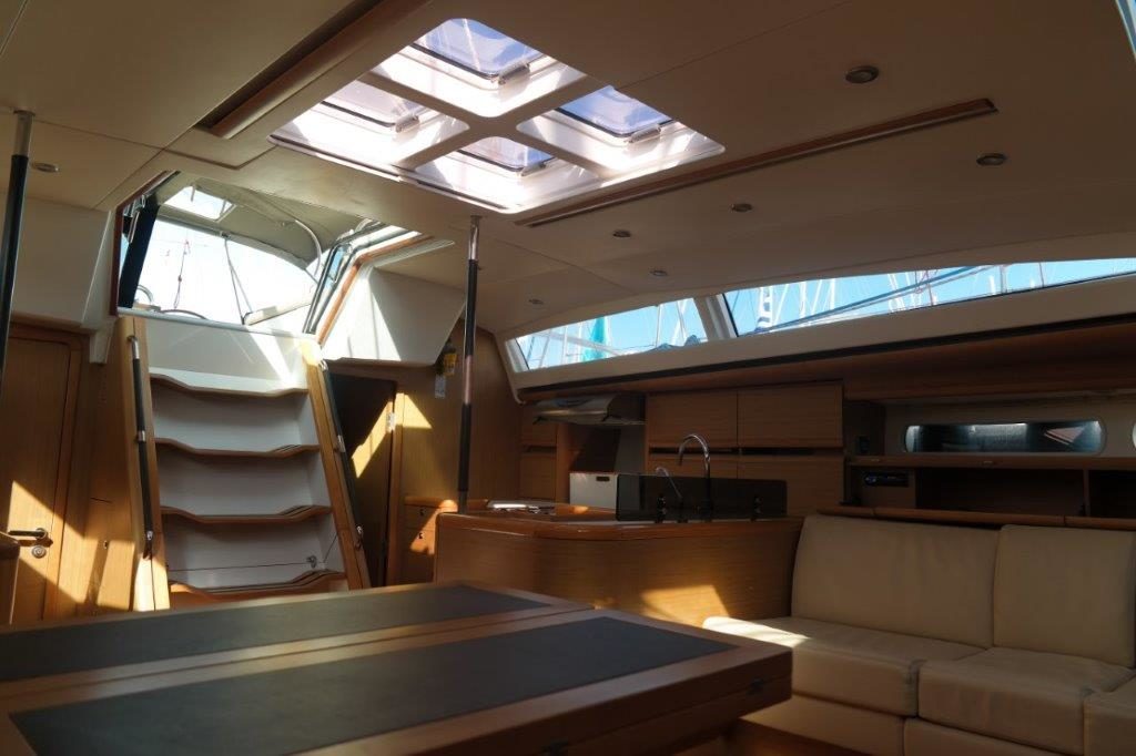 фото Jeanneau 57 7