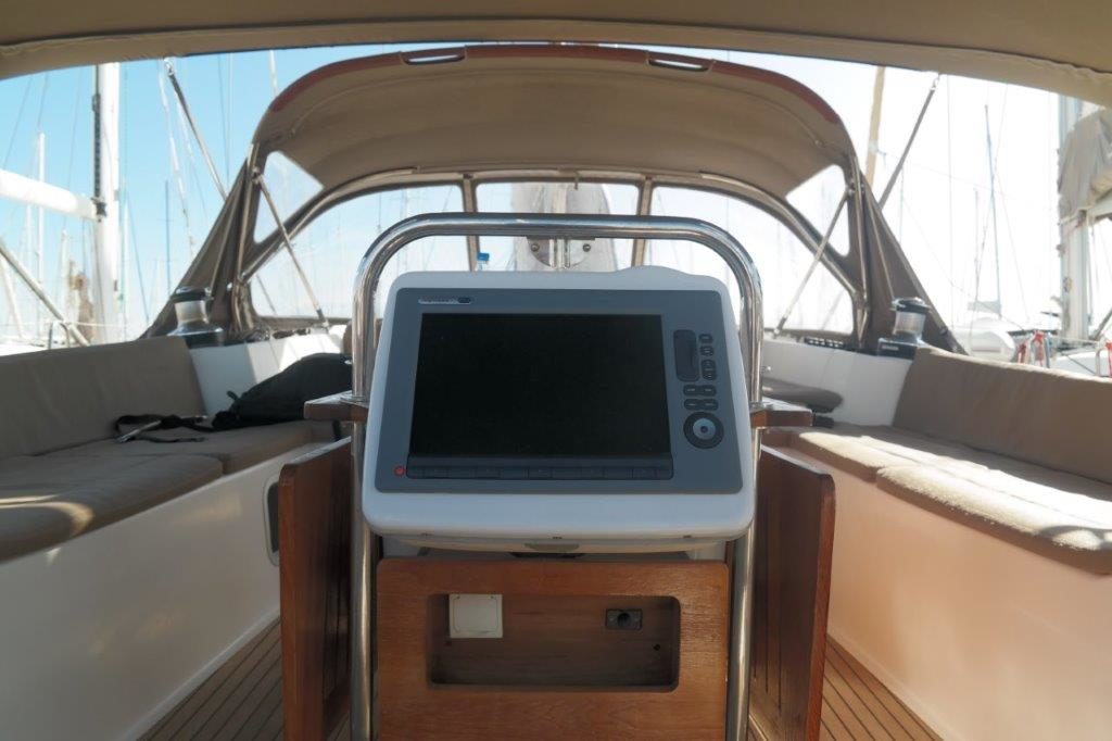 фото Jeanneau 57 14