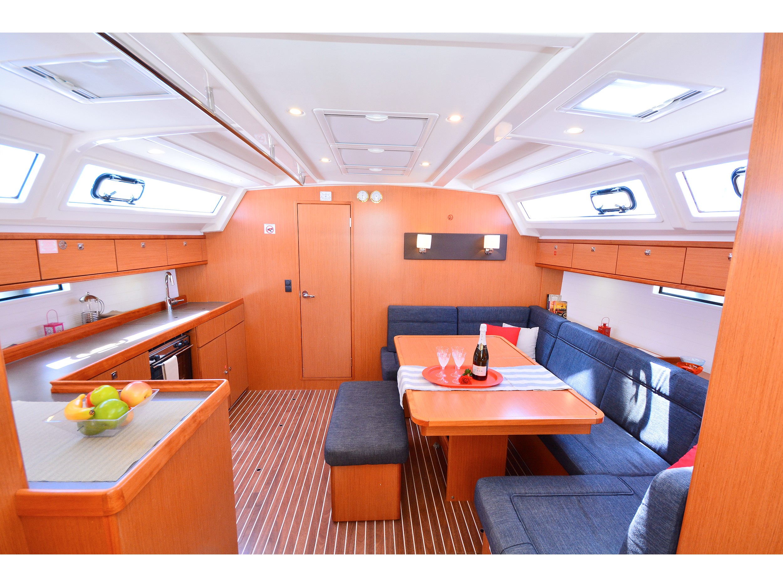 foto Bavaria Cruiser 46 3