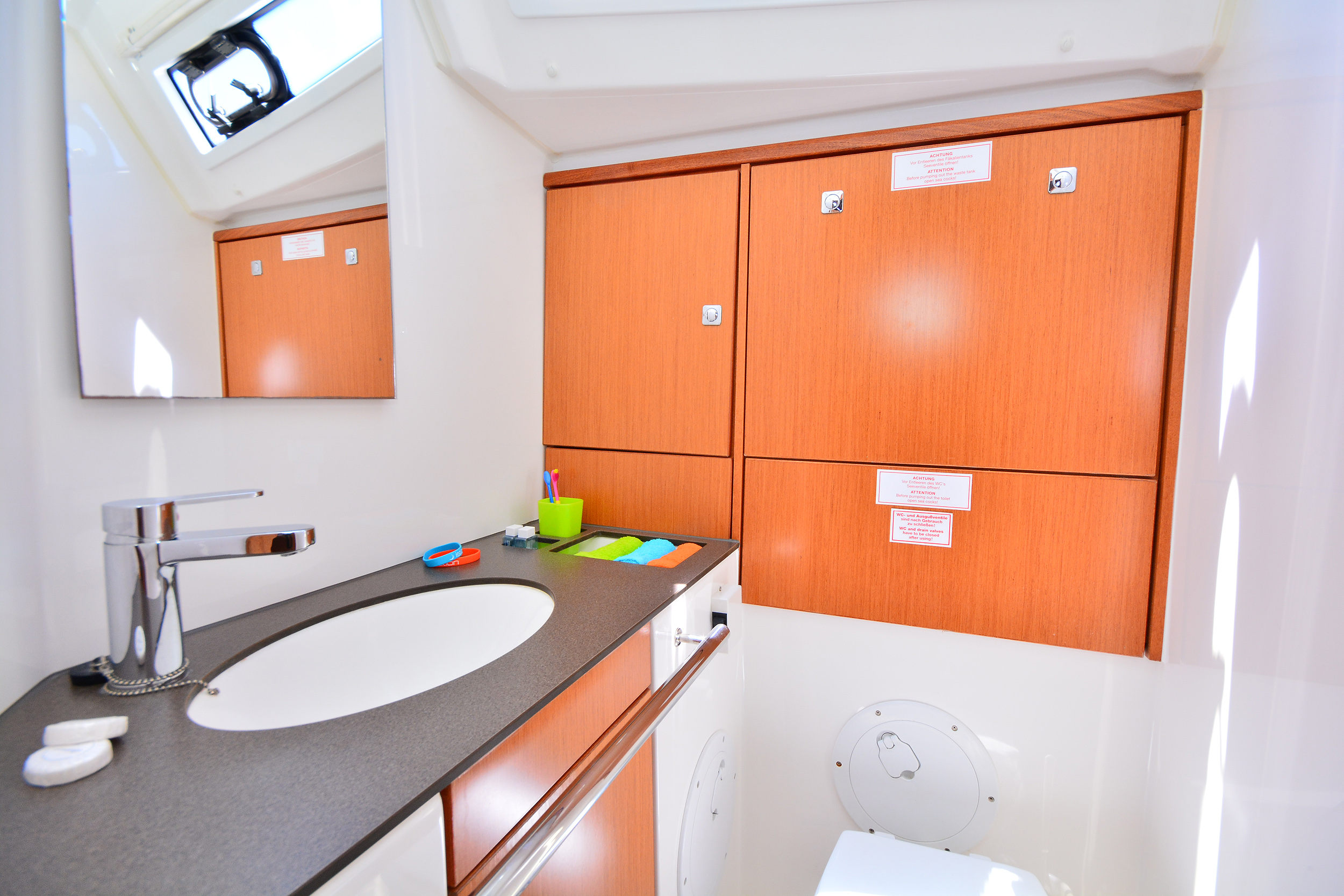 foto Bavaria Cruiser 46 12