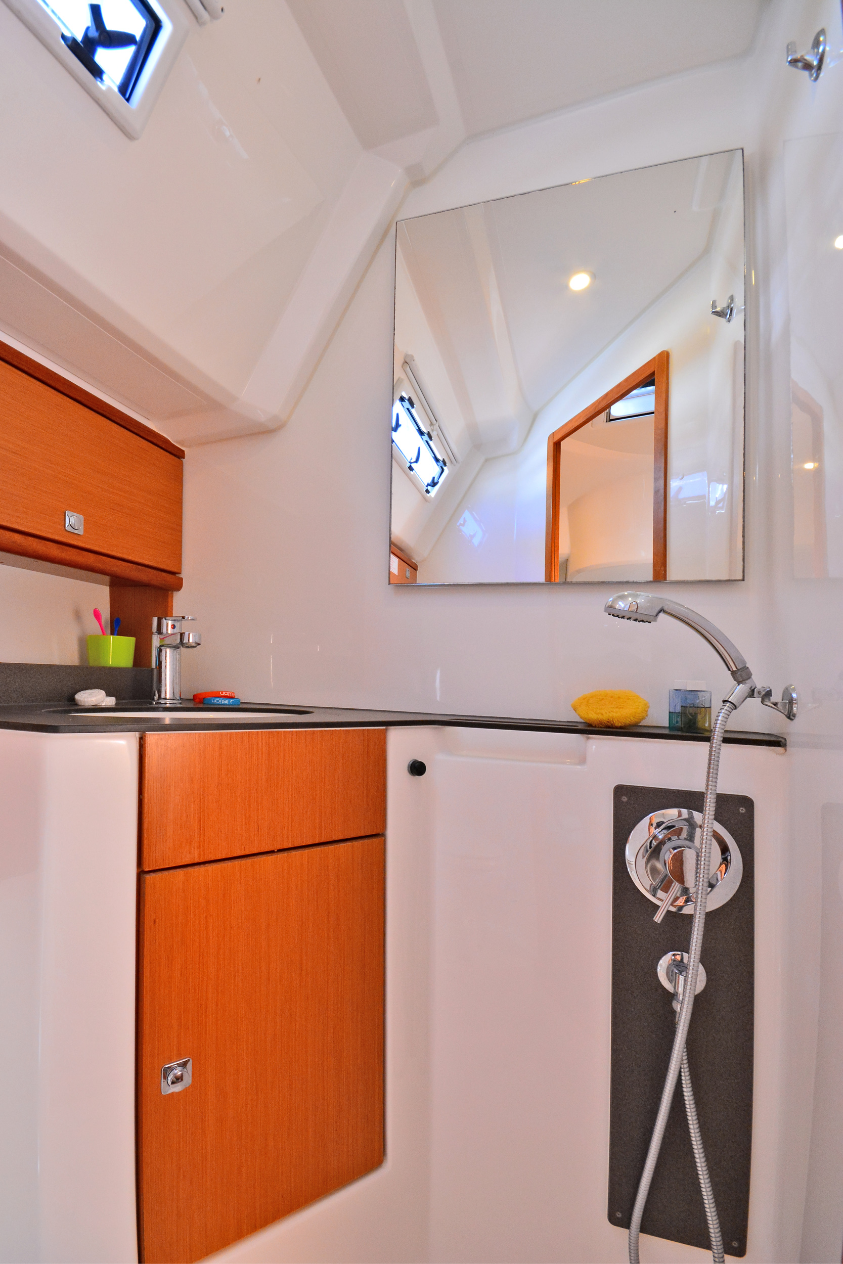 foto Bavaria Cruiser 46 16