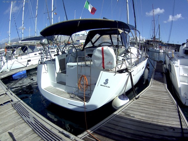 Beneteau  - Shedir  -  - Italy, Cala dei Sardi