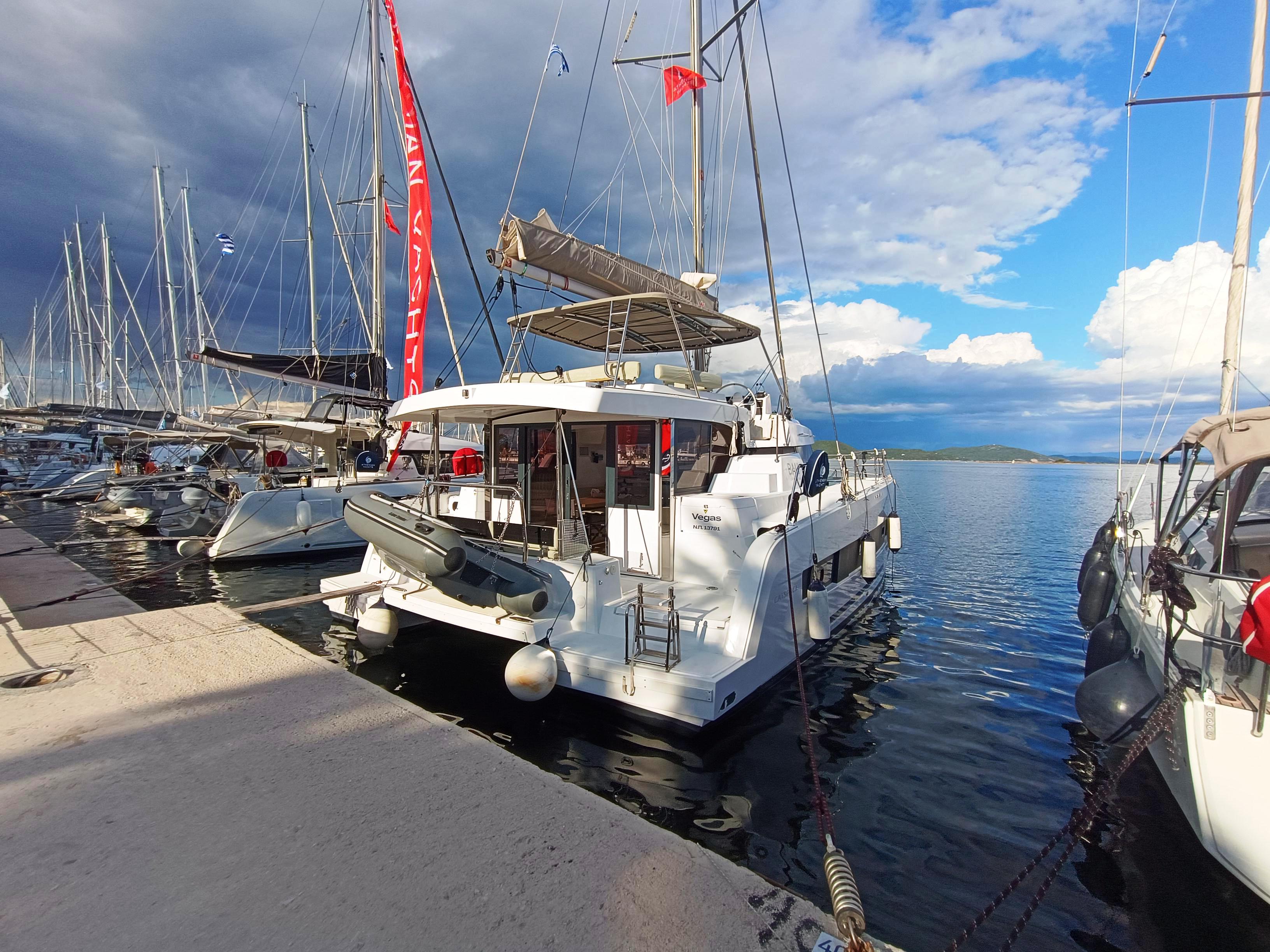 Yacht image 7