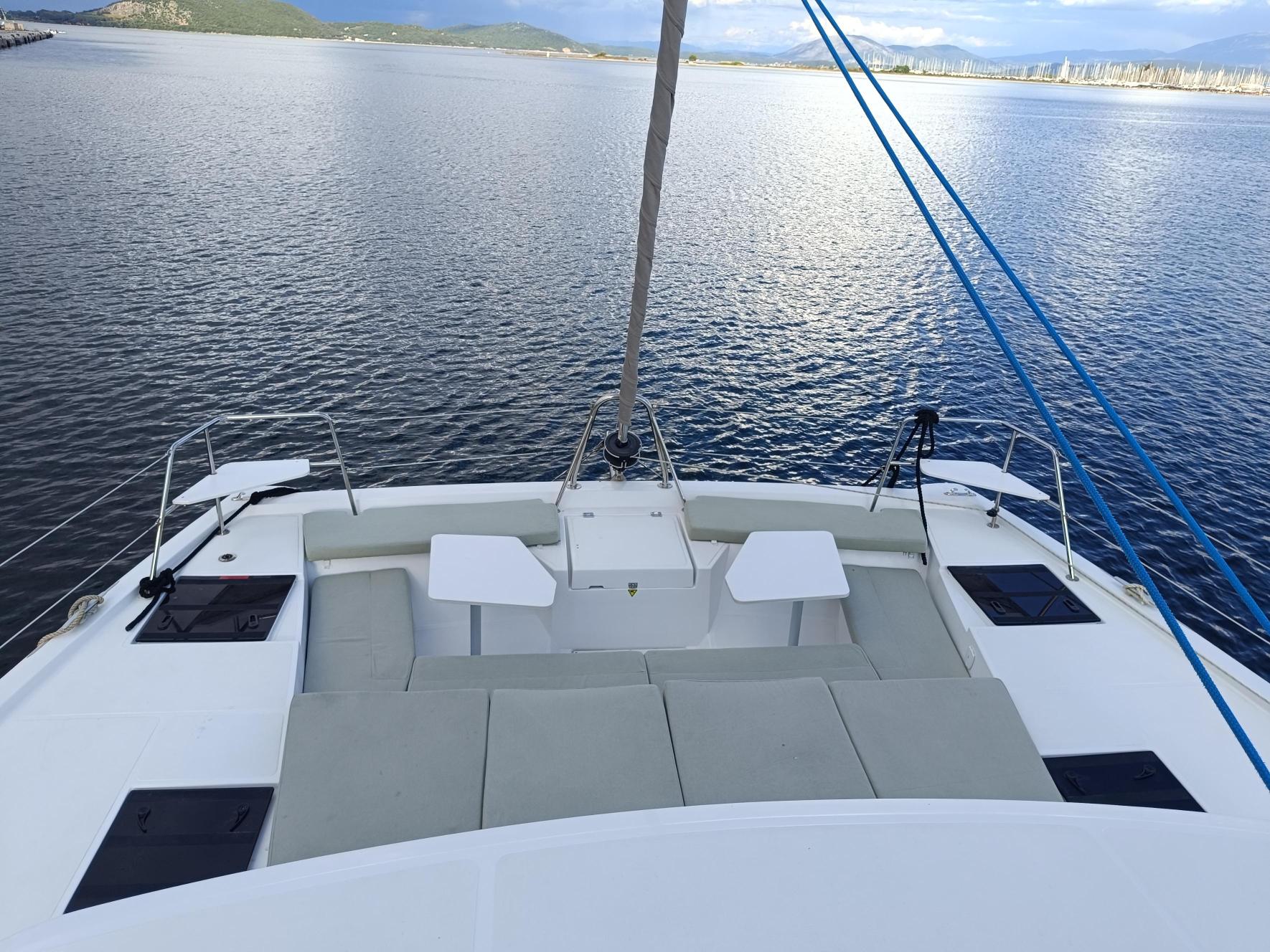 Yacht image 6