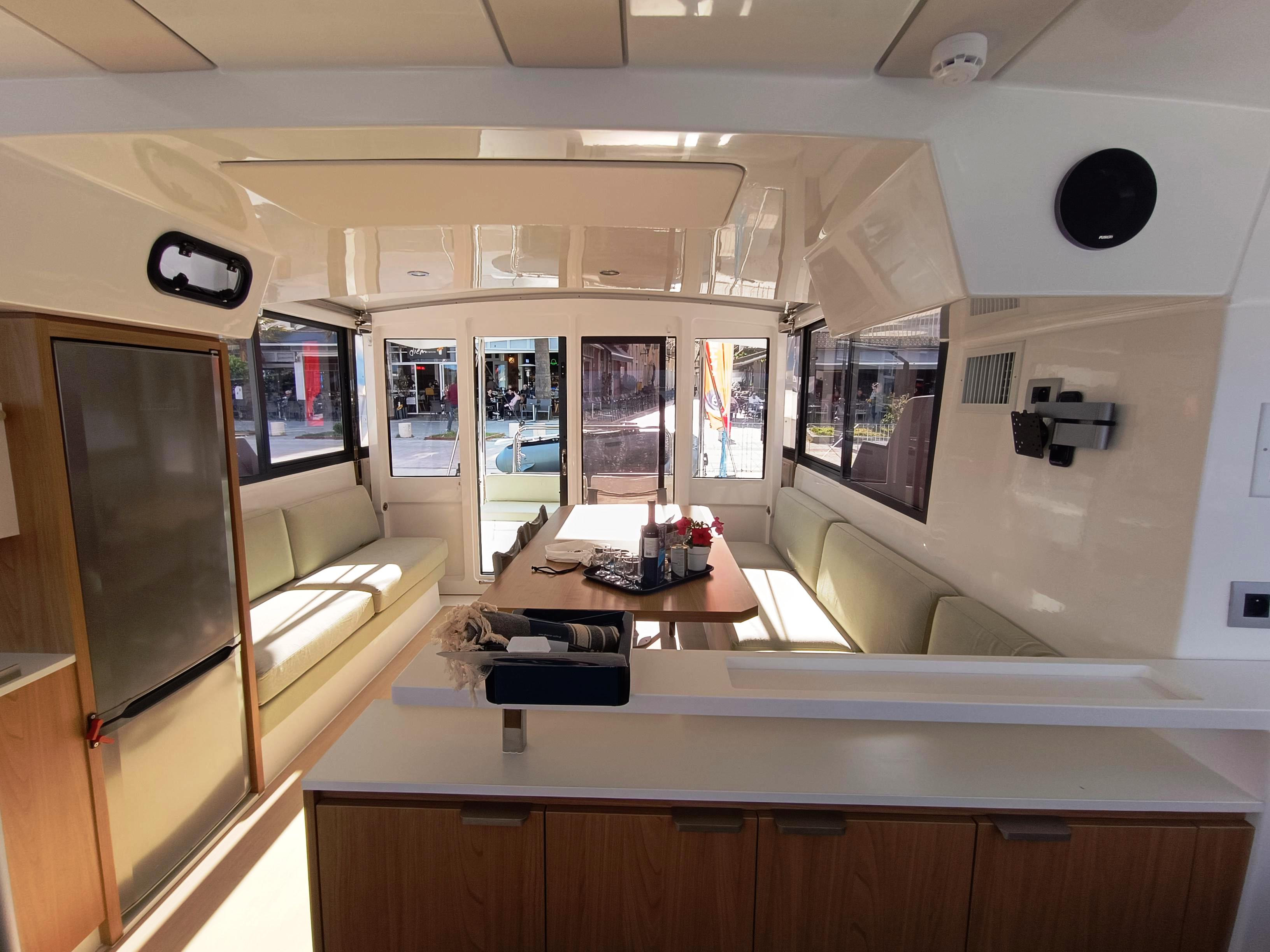 Yacht image 12