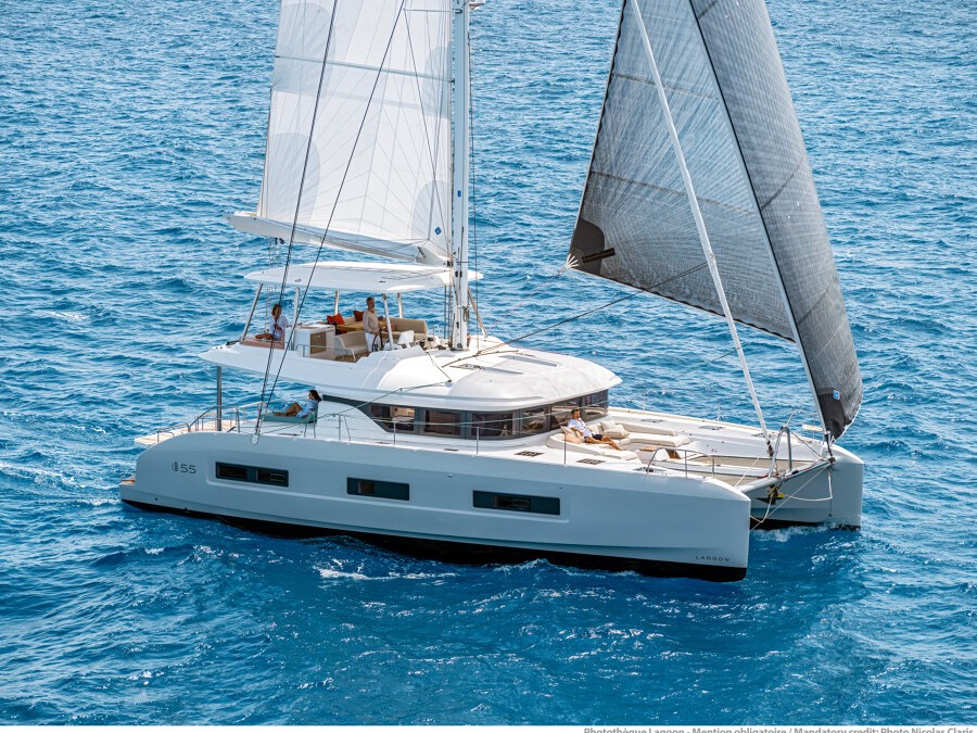 Lagoon 55 (2025) – SAILUXE – Magnifico