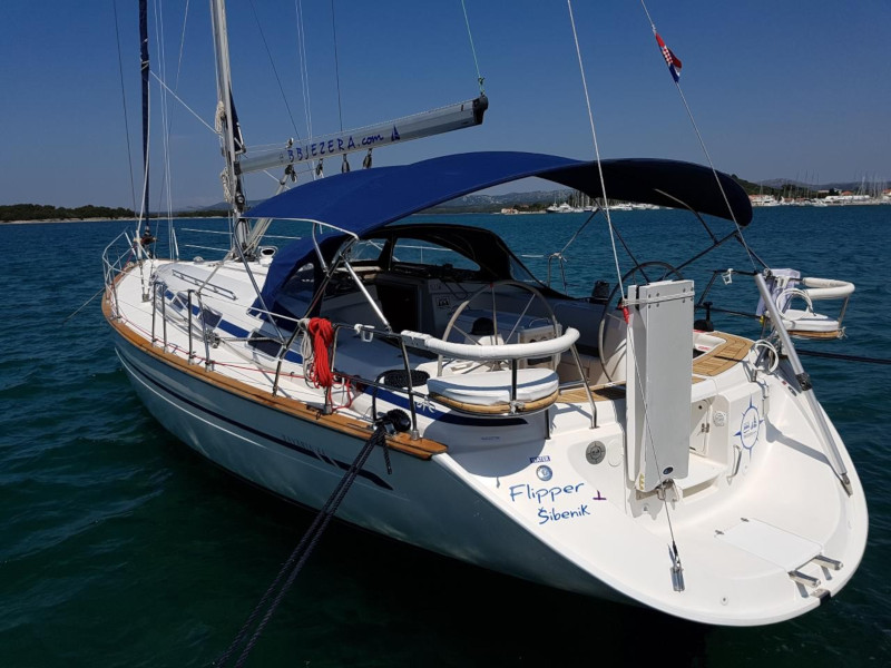 Bavaria 44