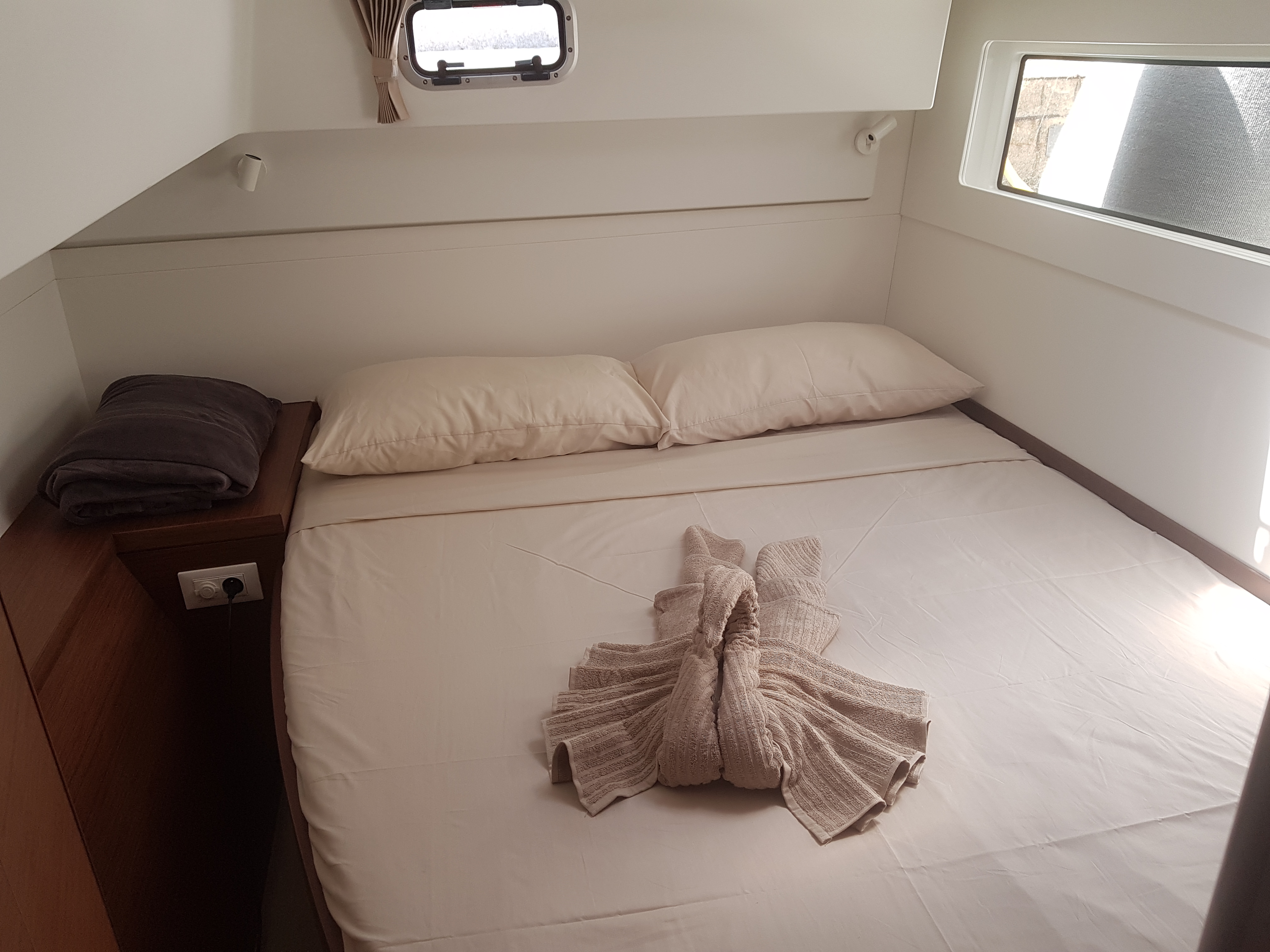 фото Lagoon 40 3