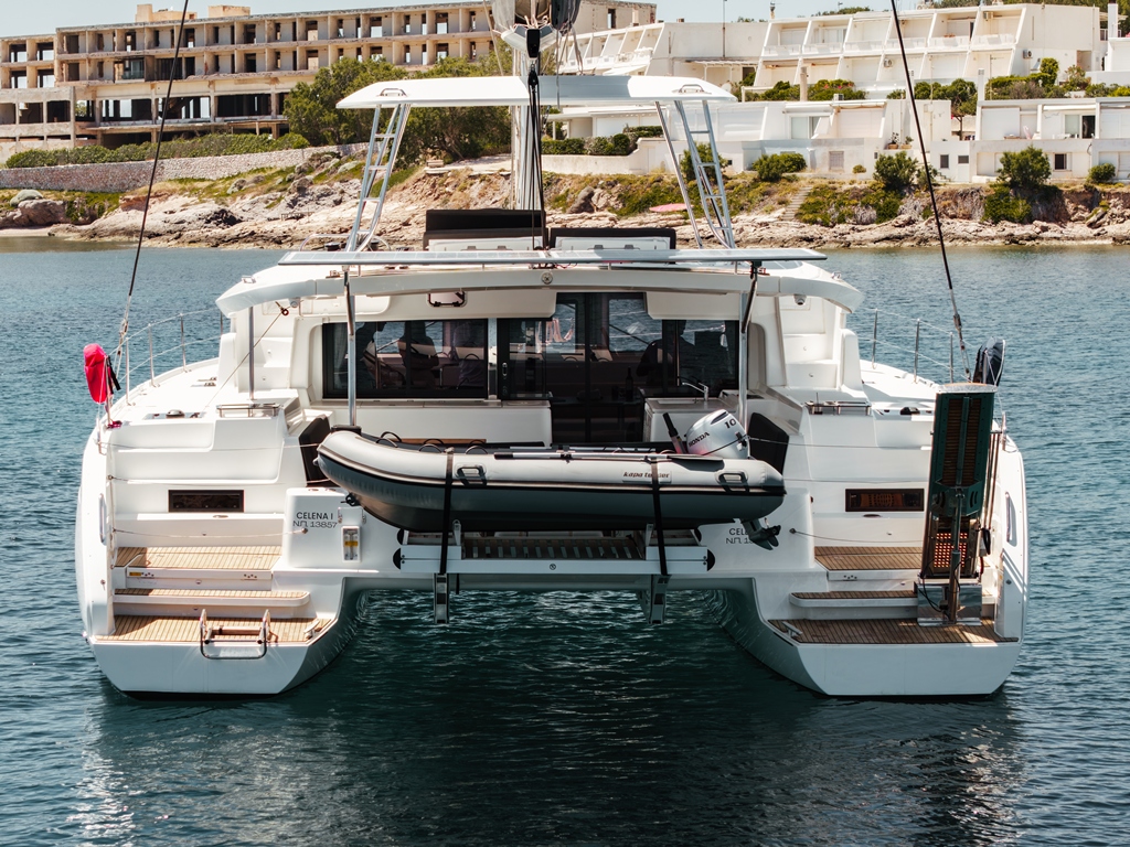 Yacht image 5
