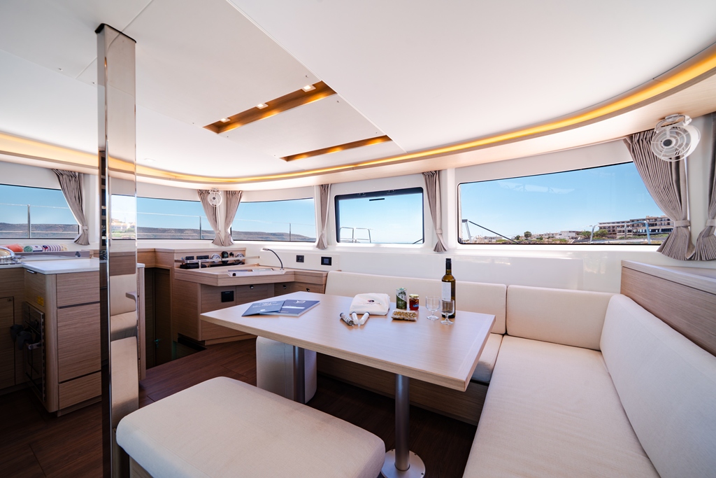 Yacht image 6