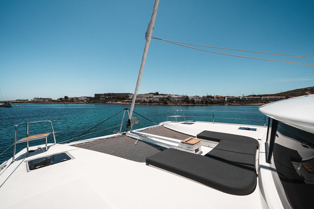 Yacht image 4