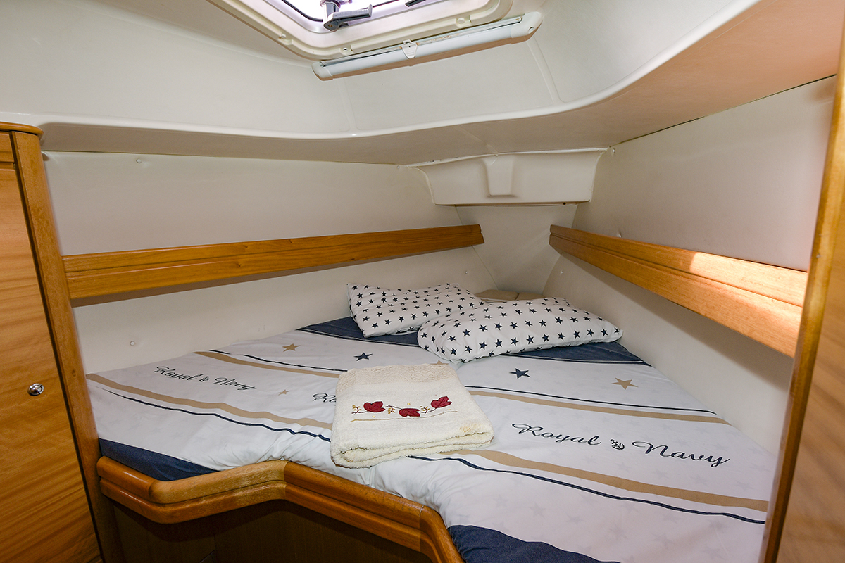 صور Bavaria 30 Cruiser 2